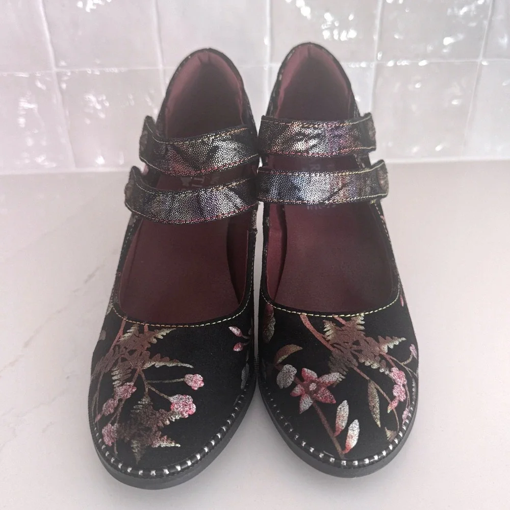 LArtiste by Spring Step artiste by